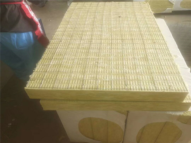 巖棉復合板隔斷安裝